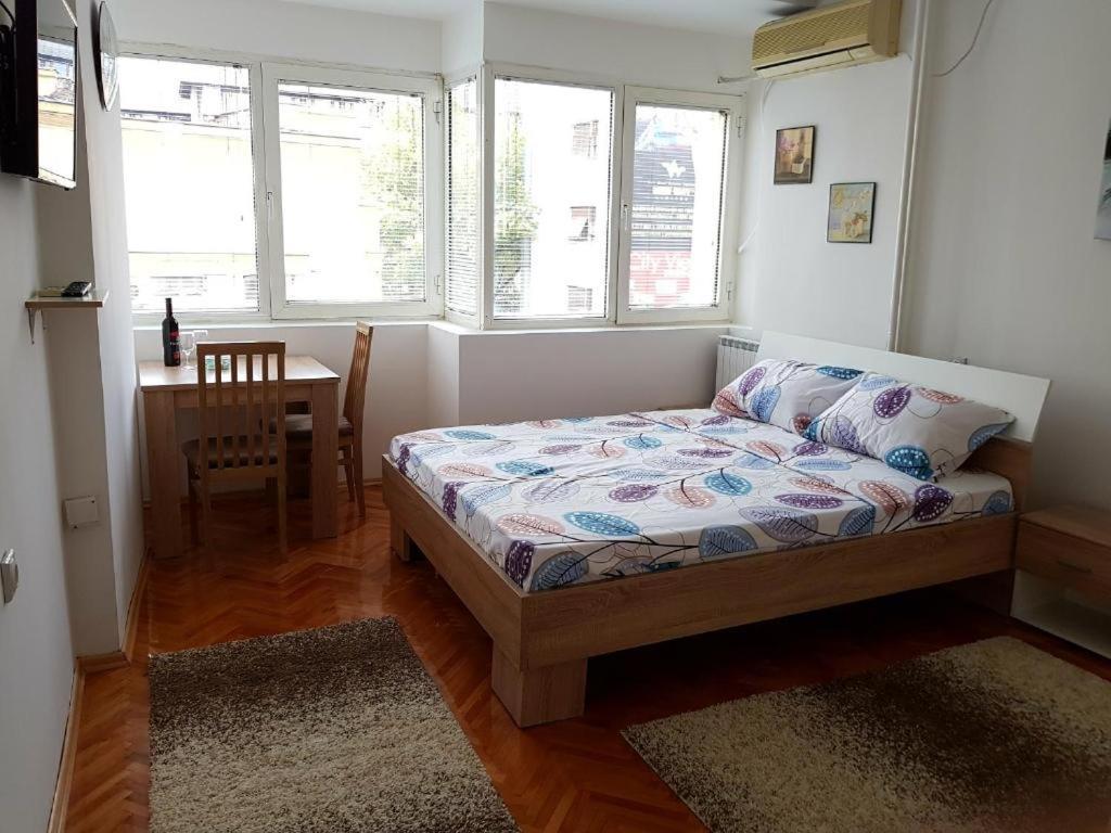 Cs Apartment Skopje Esterno foto